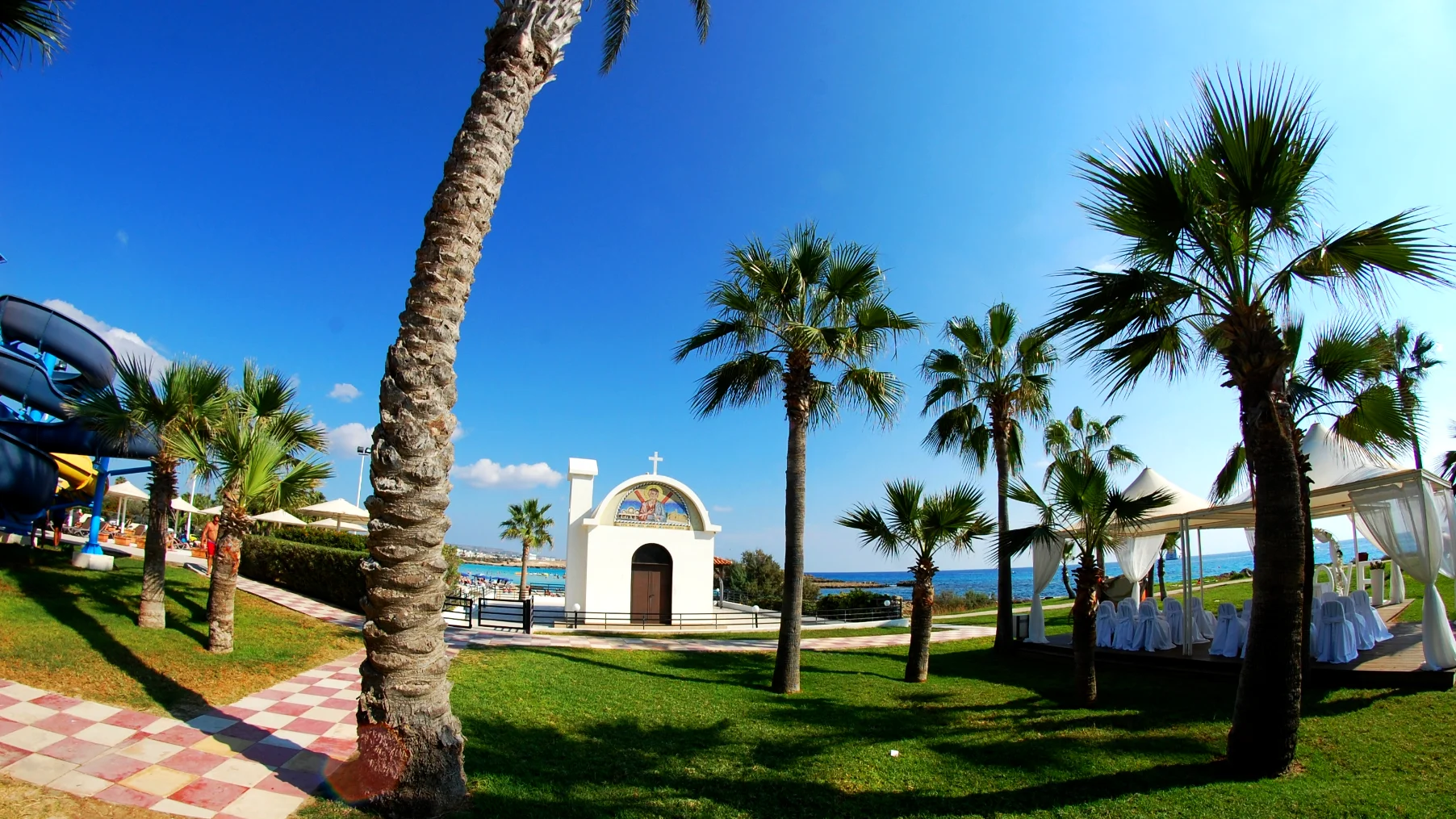 Cypr Nieruchomości Ayia Napa - plaża i apartamenty